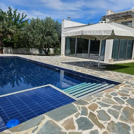 Villa Evia Palm